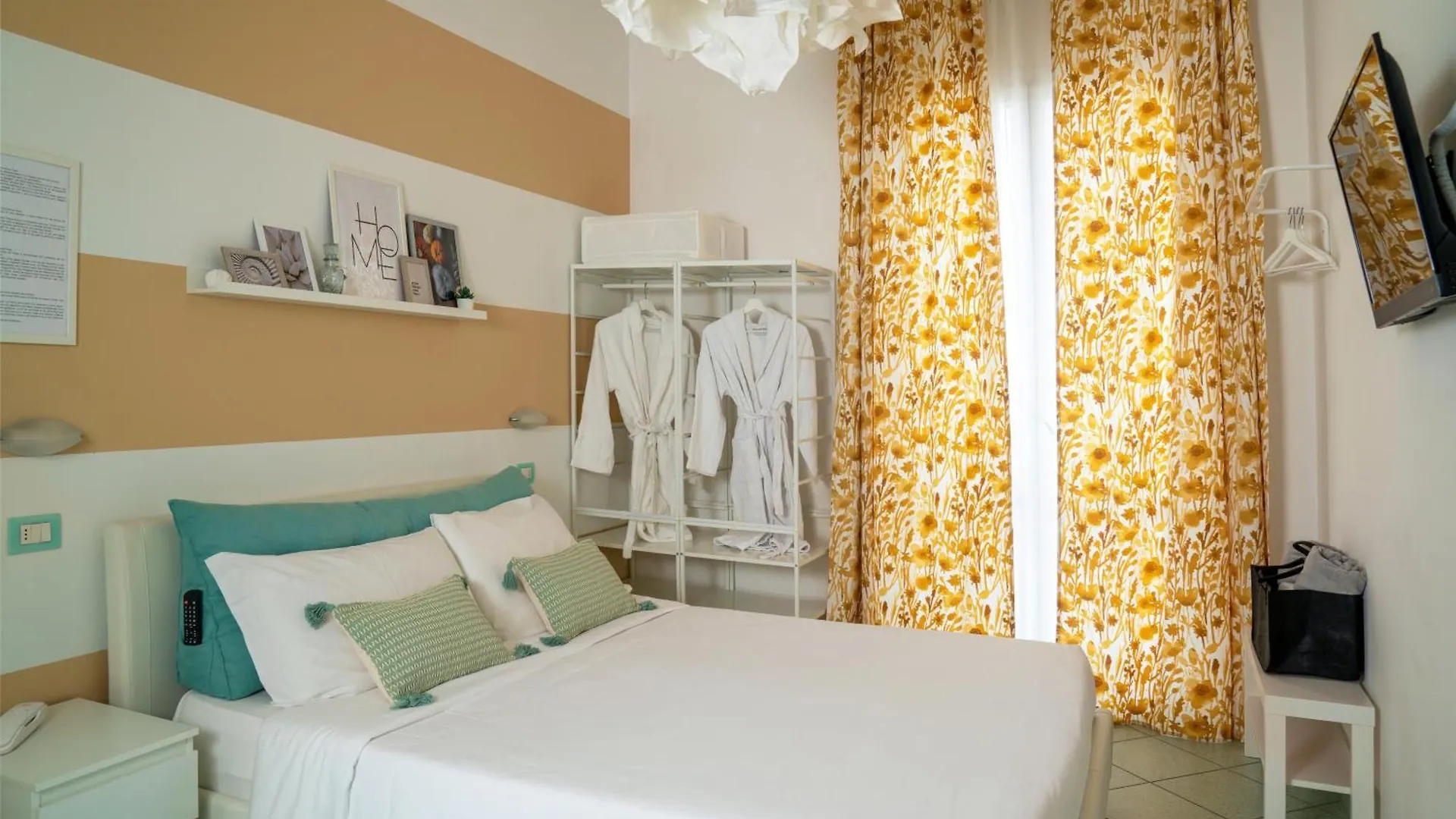 Mare Home Brunch&Beauty - Adults Only Cesenatico Italy